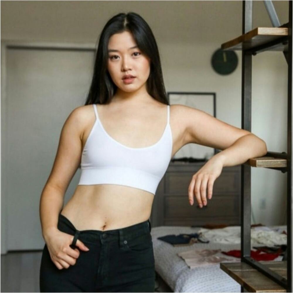 Color Story stretchy soft bralette white